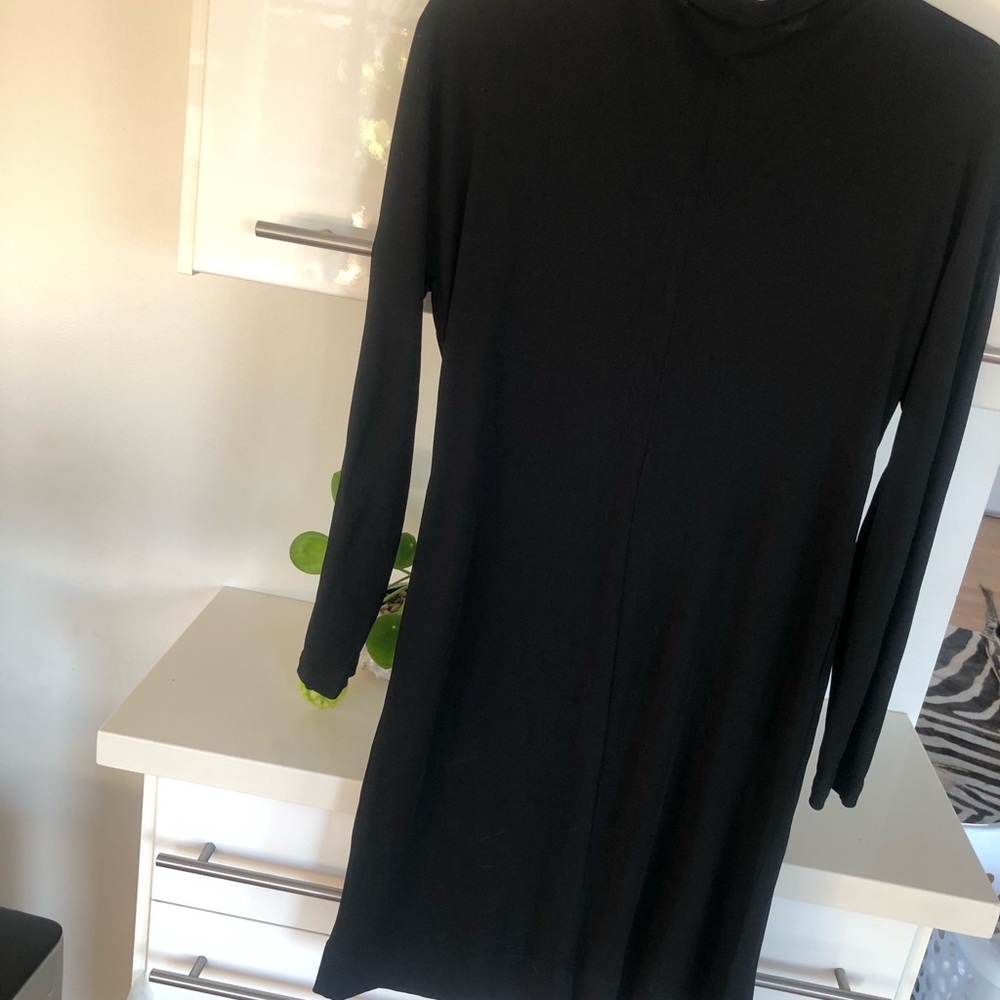 Long sleeve navy mini dress with slit